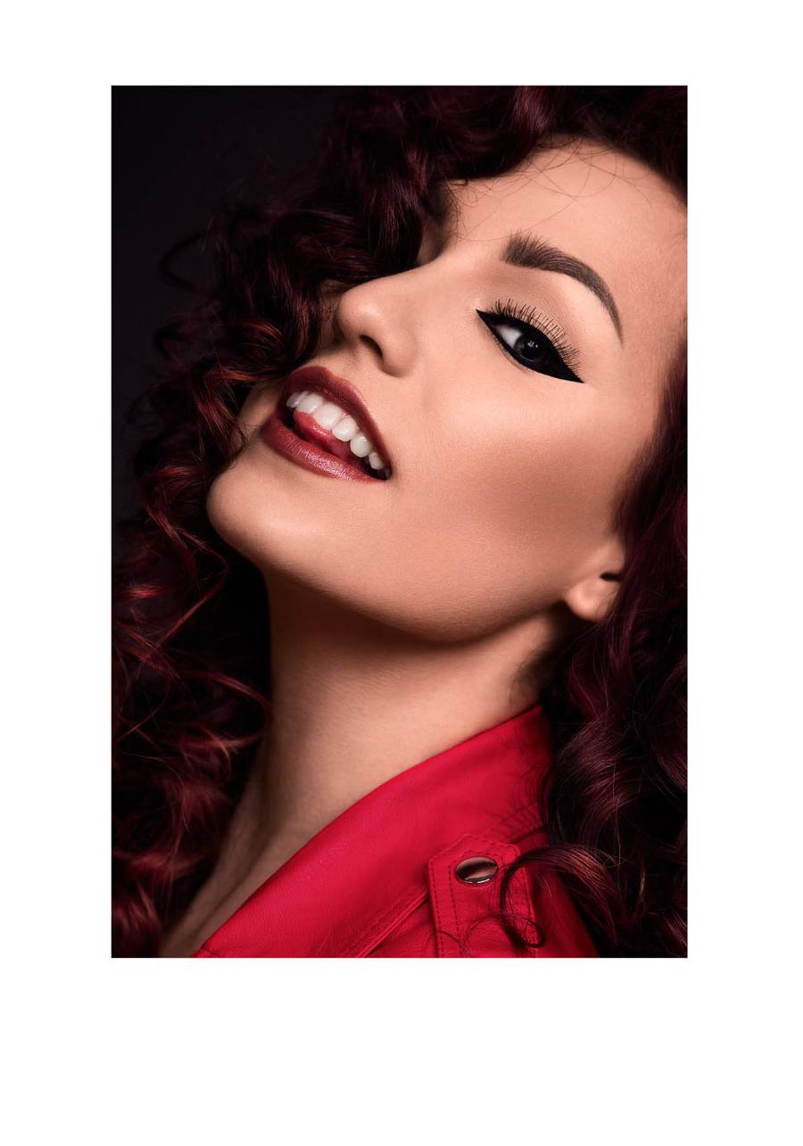 RED. AS. LOVE.
