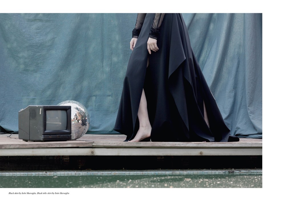 DYSTOPIA, SUSPICION BREEDS CONFIDENCE OR MAYBE NOT...6